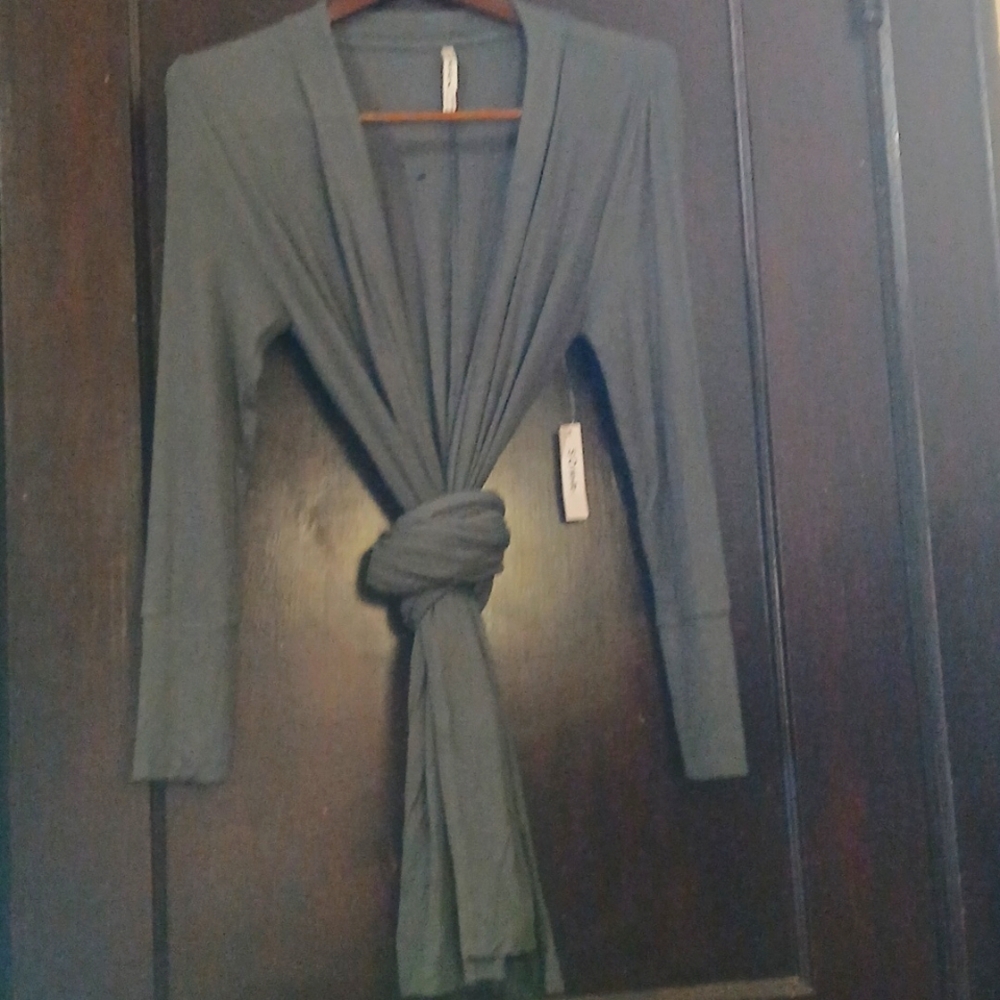 NWD Elegant Gray Women's Soma Cool Nights And Days Cardigan Robe Gray Size Small